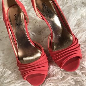 Perfect Spring shoe- Pink peep toe heel
